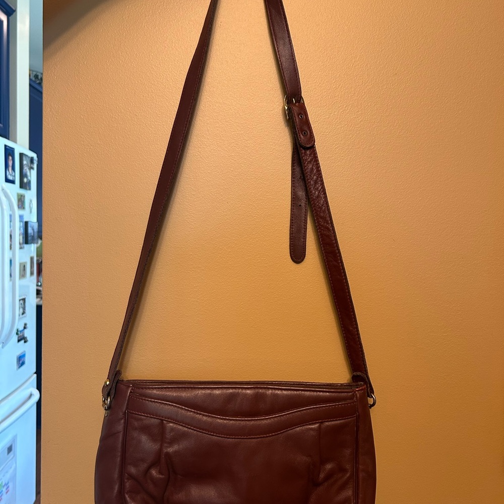 VTG 70’s Etienne Aigner Leather Burgundy Wine Crossbody Adjustable Strap Purse - Picture 3 of 8